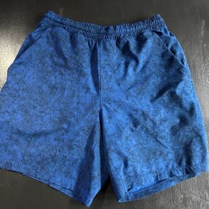 Lululemon Pacebreaker short 7 inch, lined, size medium.